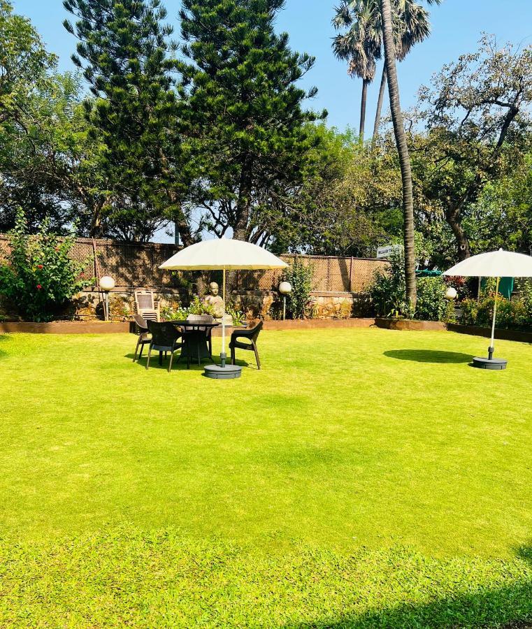 Villa By The Sea Mumbai Bagian luar foto